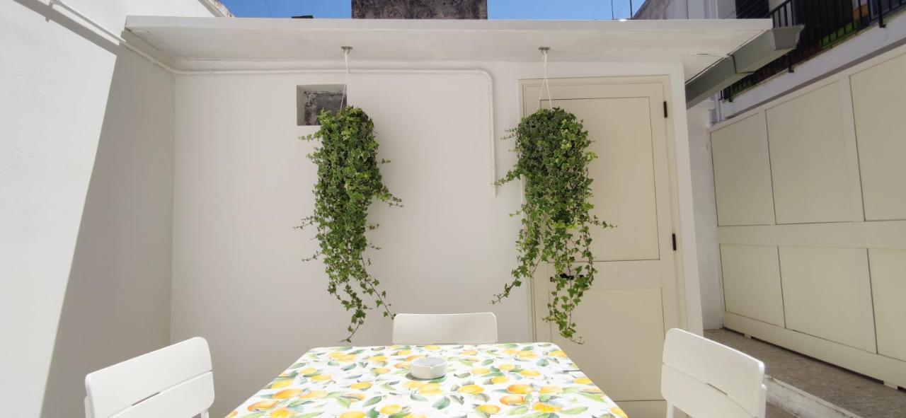Family And Friends House Apartment เลชเช ภายนอก รูปภาพ